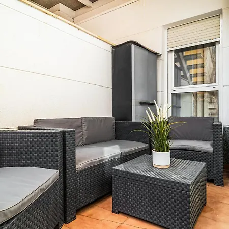 Stunning In With Kitchenette Vera